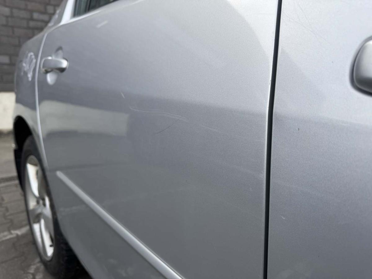 Mazda 3 BK original T&uuml;r hinten rechts Silber 4-T&uuml;rer Limousine Rohbau Bj.2004